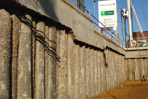 Muro de contención Tablestaca Estacionamiento de la construcción